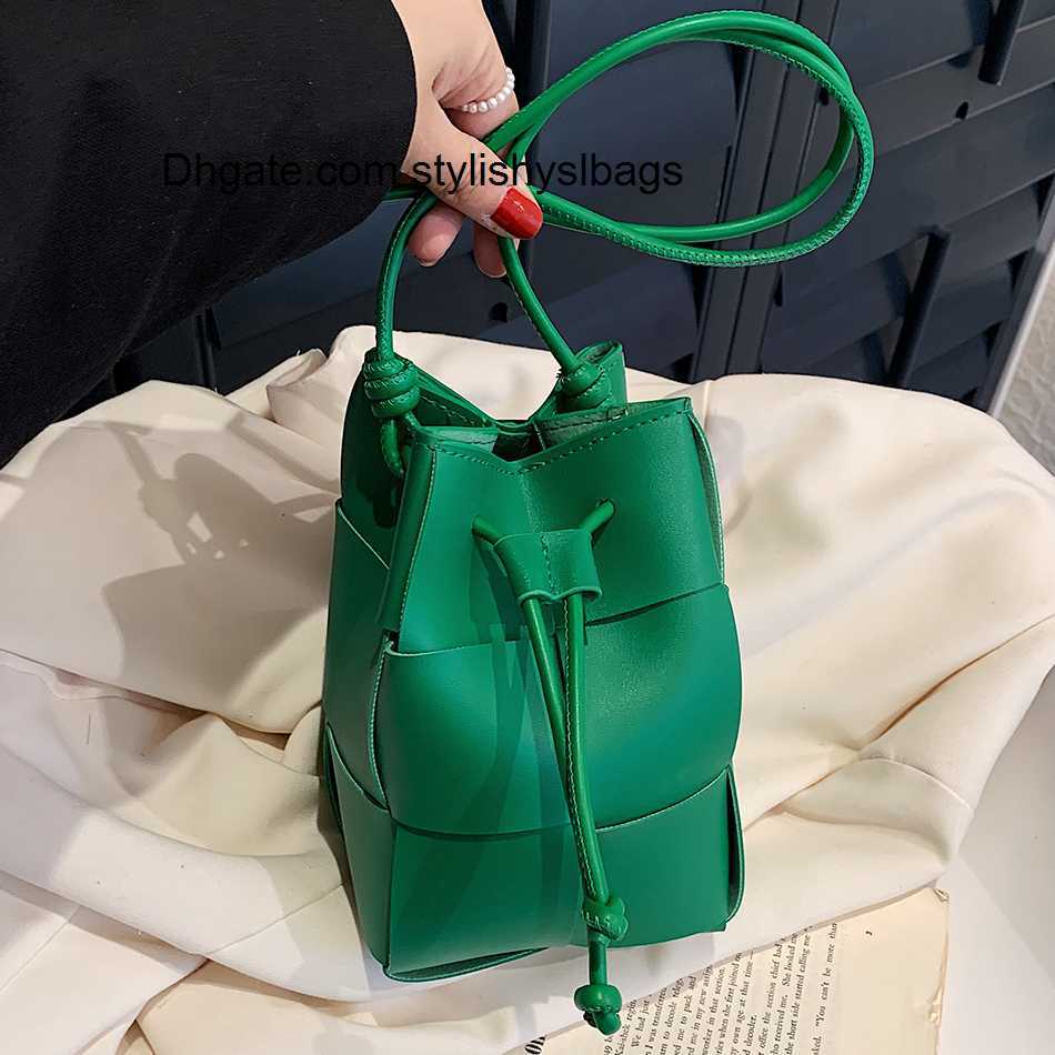 

Evening Bags Fashion Weave Small Soft PU Leather Bucket Bags for Women 2023 Designer Shoulder Crossbody Bag Luxury Ladise Purses and Handbags, Green bag