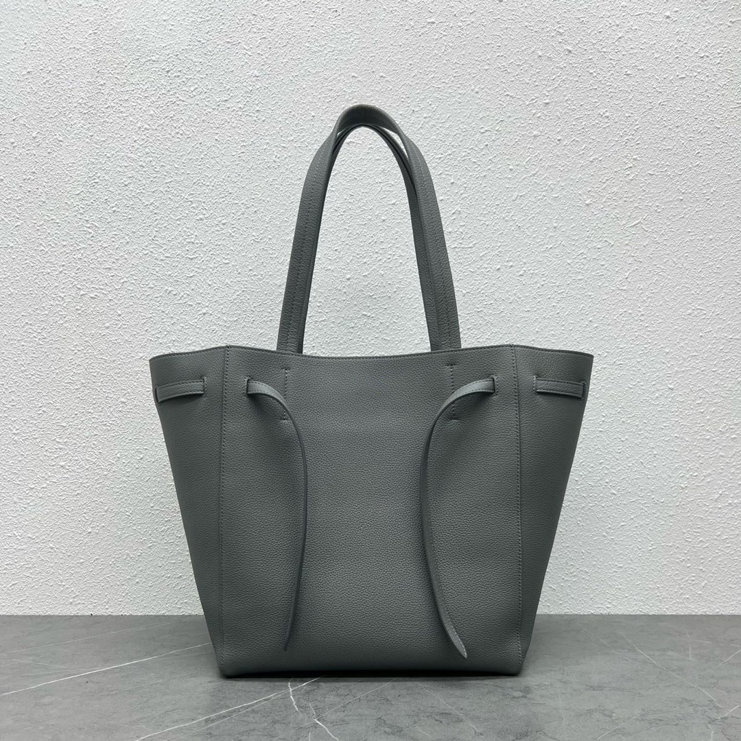 

The new women's handbag features a classic drawstring shopping bag with a soft full leather body that can change various shapes! ultra-large capacity