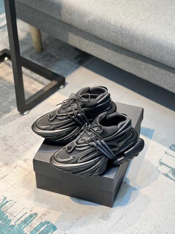 

Latest Designer Shoe Balman Womens Unicorn Low Sneakers Casual Bullet Shoes Metaverse Space Spacecraft Running Outdoor Sports 35-46 With 0CJO