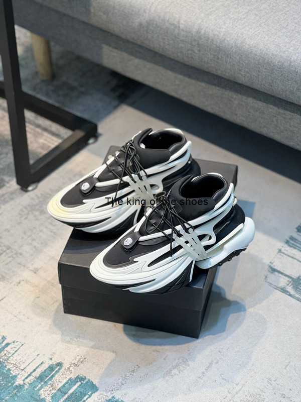 

Latest Designer Shoe Balman Womens MJGR Unicorn Low Sneakers Casual Bullet Shoes Metaverse Space Spacecraft Running Outdoor Sports 35-46 With 0CJO