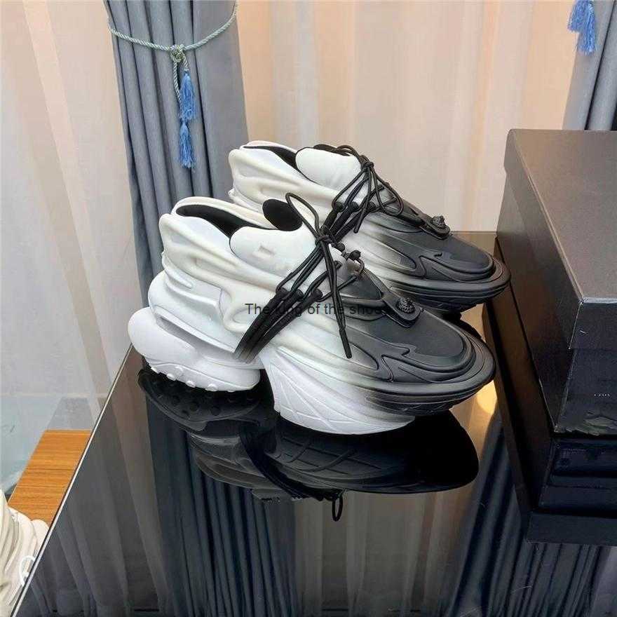 

elastic shoes bullet New Fashion bulle shoe Space Shoe Men Women Designer Casual UNICORN cotton Metaverse Sneakers Mens Trainers Runner Outdo KH4U, Box