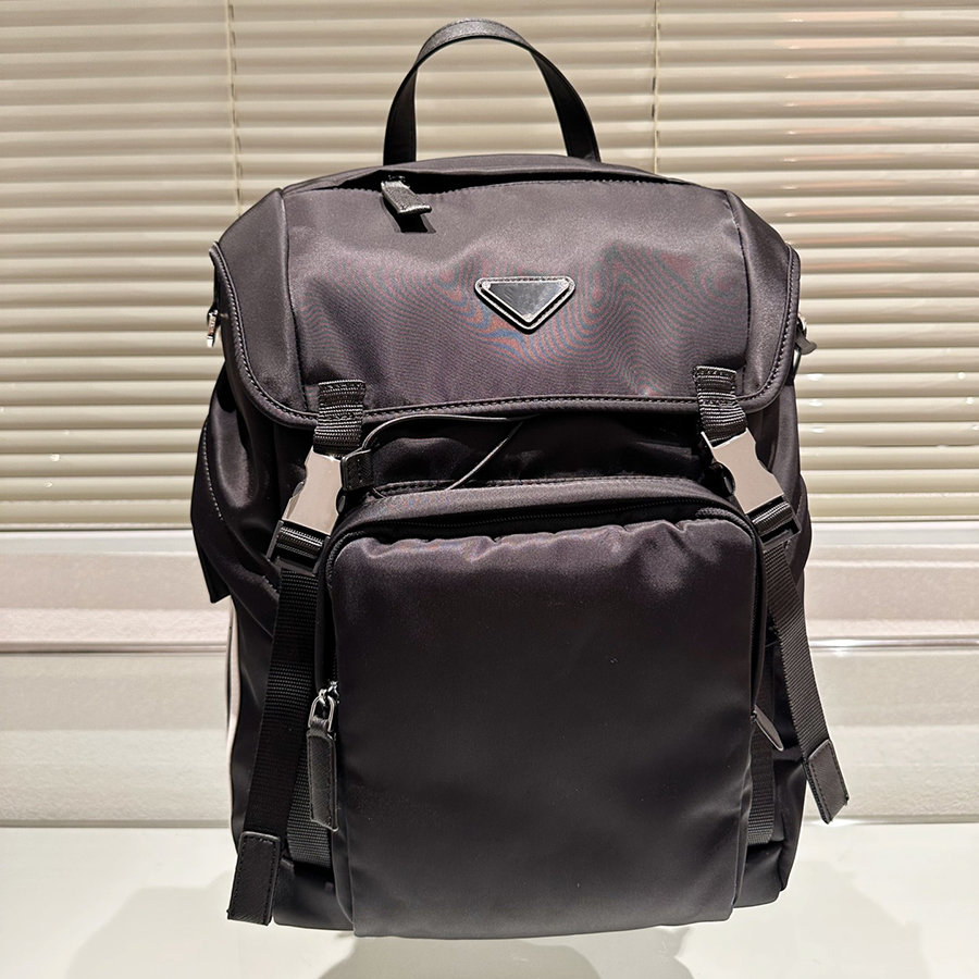 

Designer Backpack Luxury Mens Fashion Backpacks Sport Outdoor Packs Woman Casual High-Capacity School Bags Classic Recycled Nylon Bag 43cm, S3