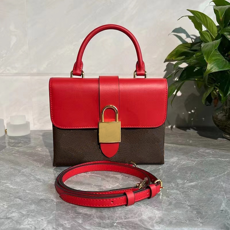 

2023 new M44322 LOCKY BB fashion travel camera leather Totes Beach Shoulder Bags Wallets handbags weekend gym Cross Body Clutch bag men luxurys Designer Totes Womens, Mon0gram white