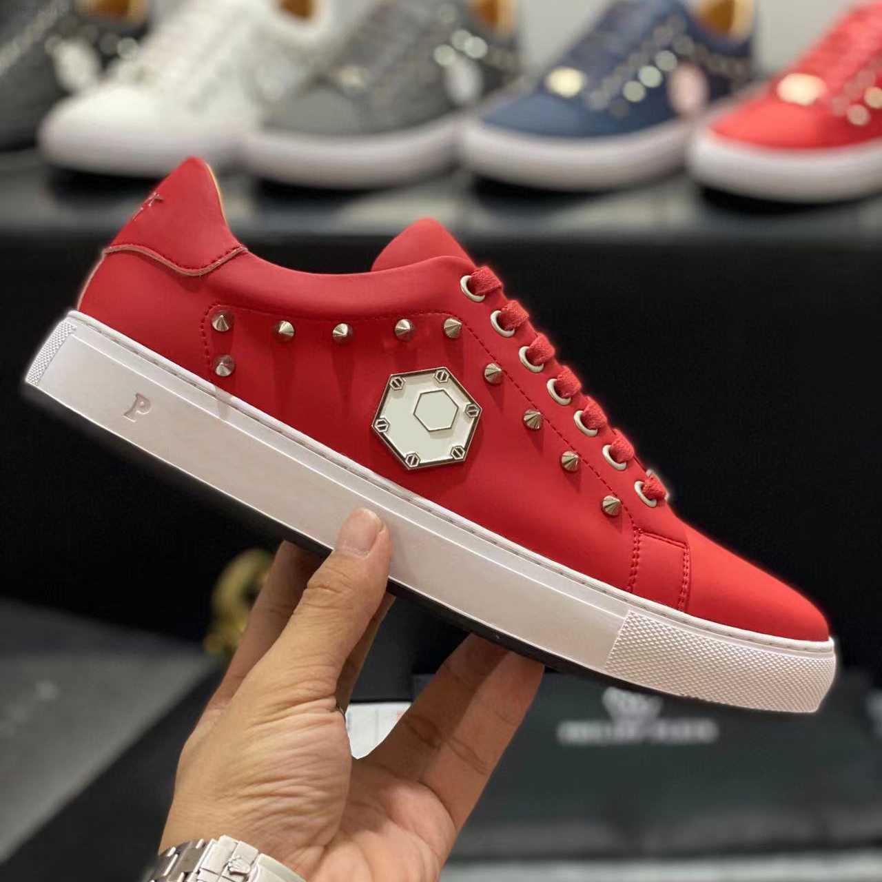 

2023new designer Handmade rivet PP men's Casual Shoes fashion casual shoes, leather flat heel walking shoes Size38-45