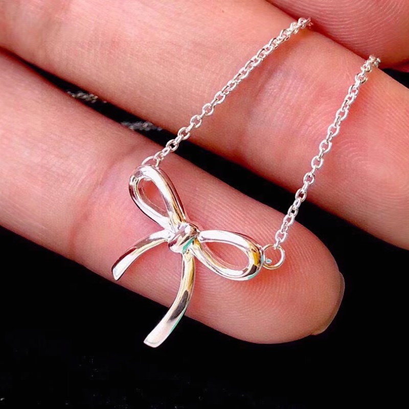 

Women's Designer Bow Necklace High Quality Pendant Classic Jewelry Girl Valentine's Day Gift Factory with Box