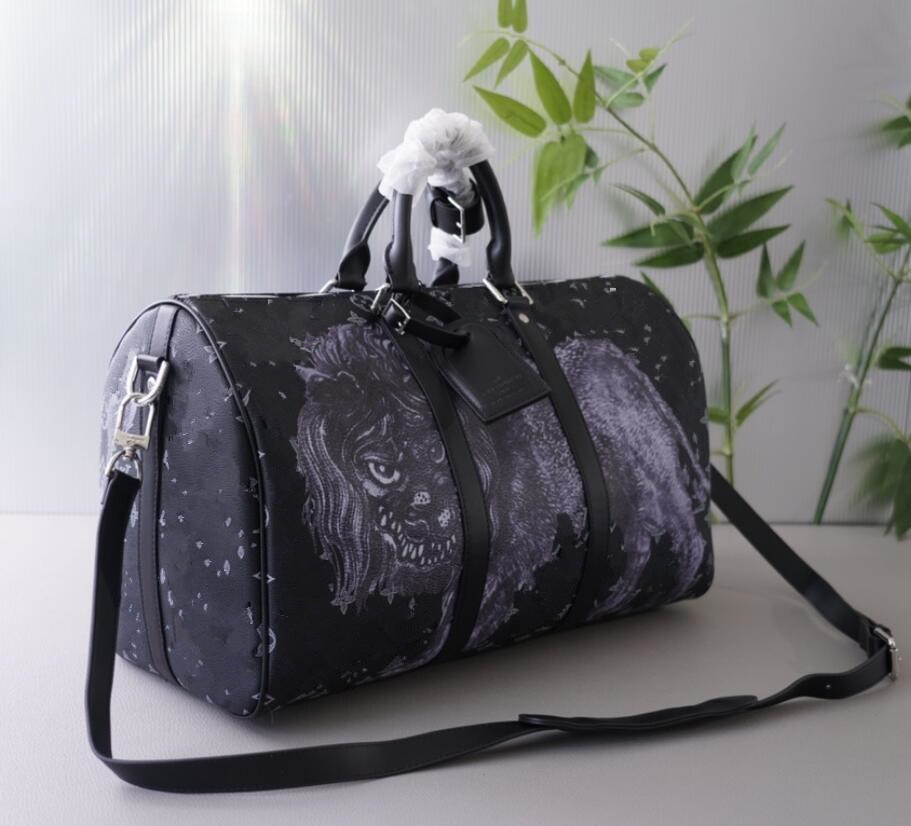 

Designer Bags Unisex Black Travel Bag Lion Sketch Letter Leather Mens Travel Bag Luggage Bag Duffel Bags Women Fitness Yoga Bag Totes Zipper Shoulder Bags Handbags, Blue