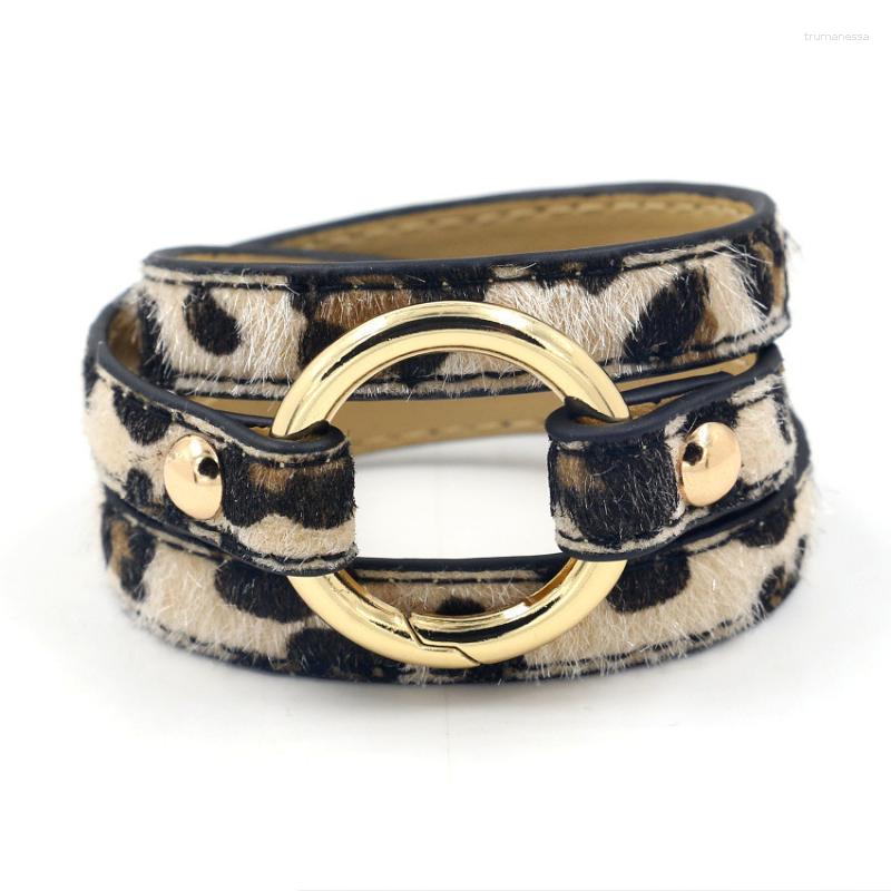 

Charm Bracelets Round Circle Fashion Leopard Print Wide Leather Women Vintage Bangle Female Wedding Jewelry Gift For Friend Raym22