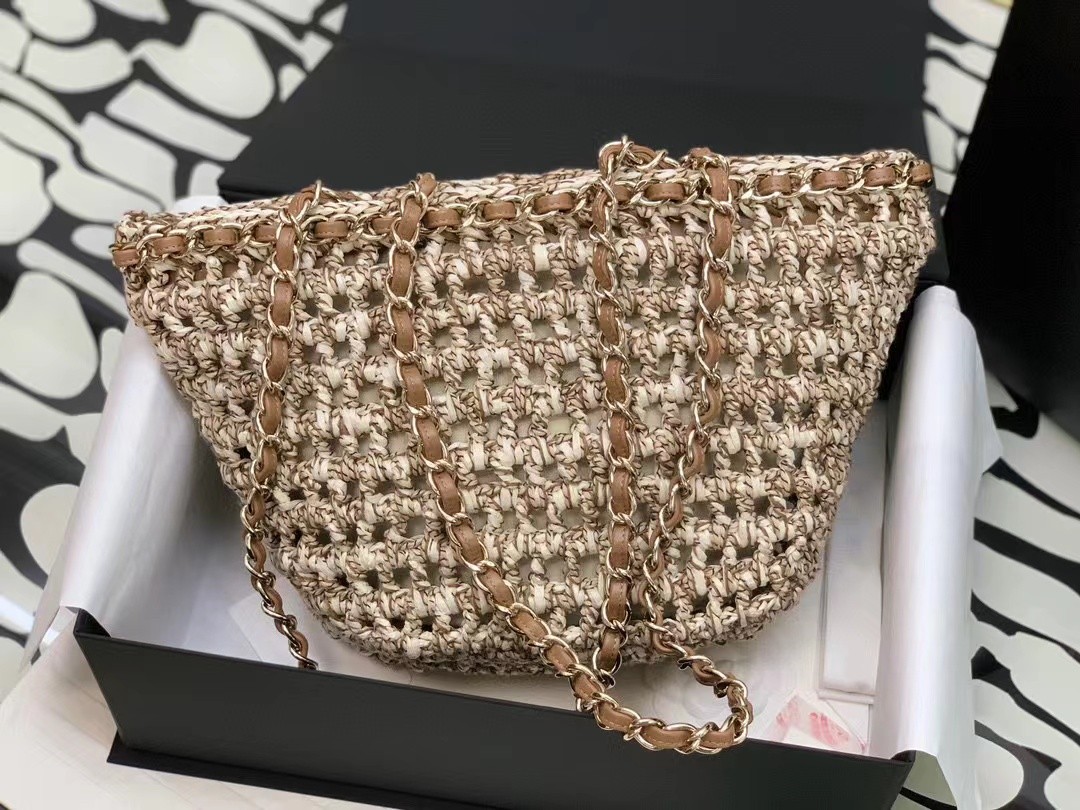 

The 2023 new women's straw woven bag is too beautiful, with heavy craftsmanship and hand weaving. It's super invincible and beautiful!