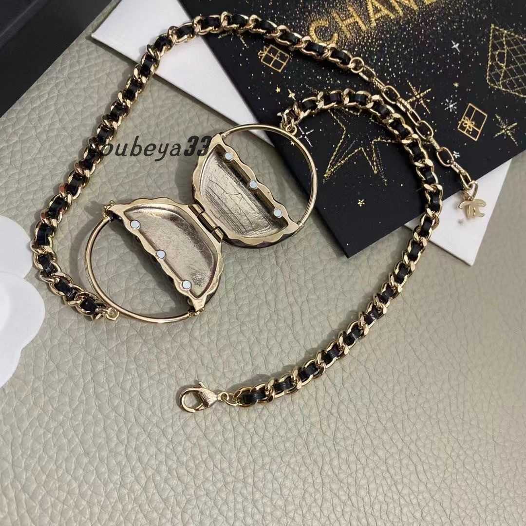 

Fashionable 18K Gold Plated Stainless Steel Necklaces Choker Letter Pendant Statement Fashion Womens Necklace Wedding Jewelry Accessories ZG1699