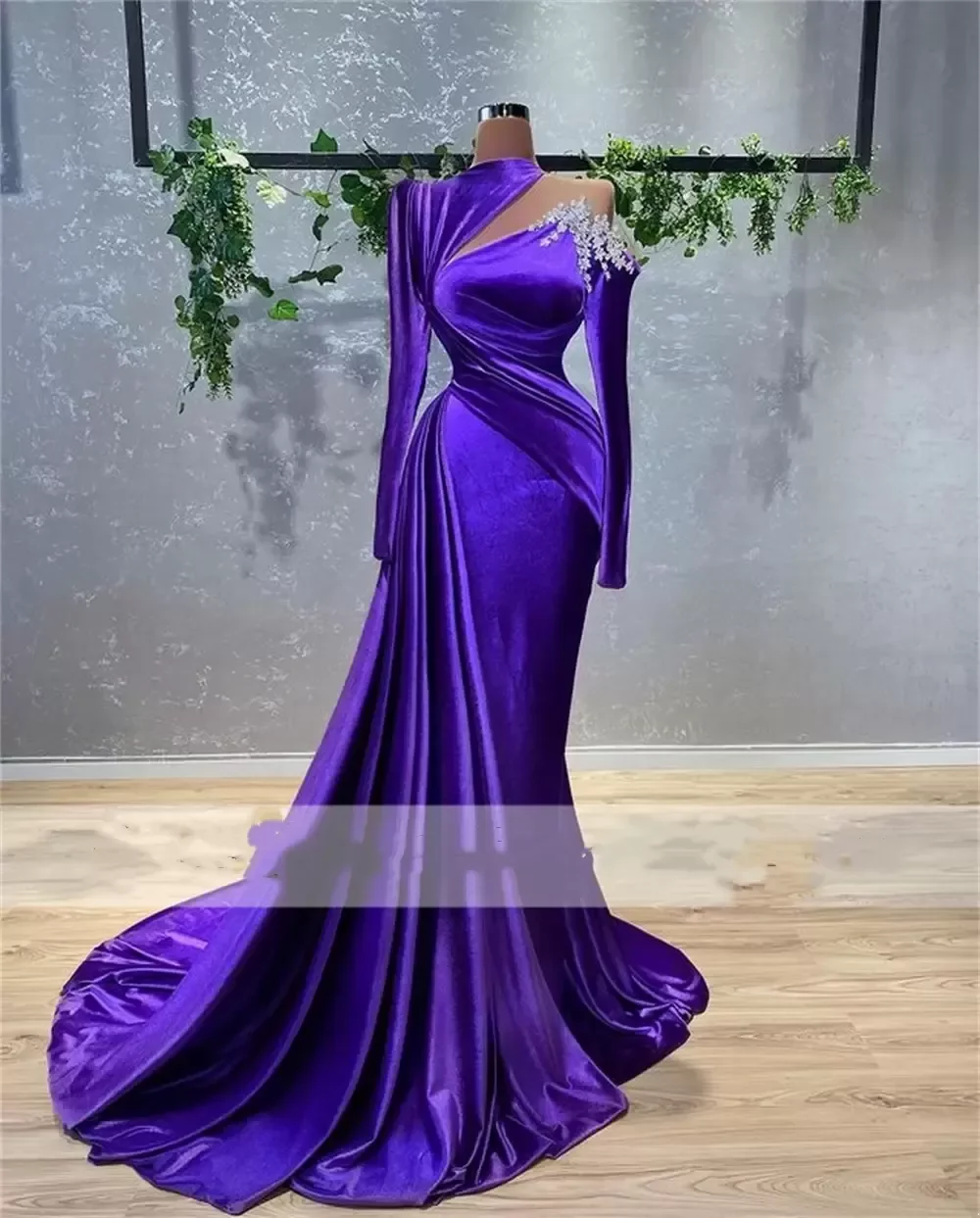 

Purple Velvet Mermaid Formal Evening Dresses O Neck Beaded Plus Size Long Sleeves Saudi Arabic Long Prom Party Gowns, Ivory