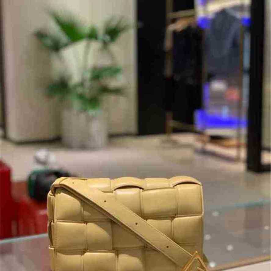 

Cassettes Bottegas Bags Venetas Handbags Luxurys Cassettes Counter Woven Threedimensional Pillow Single Shoulder Diagonal Span Postman Y8t9, Color take notes