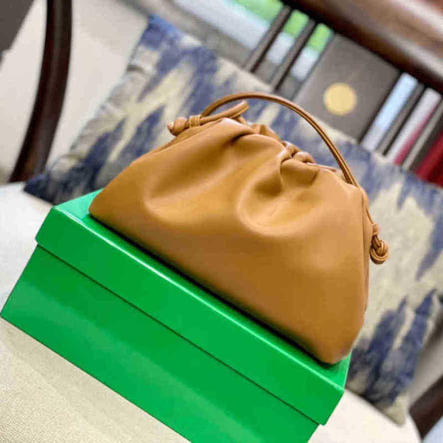 

Bottegas Bags Venetas Cowhide Womens Bag Yunduo Real Leather 2023 New Fashion One Shoulder Messenger Hand Pleated Dumpling, Caramel