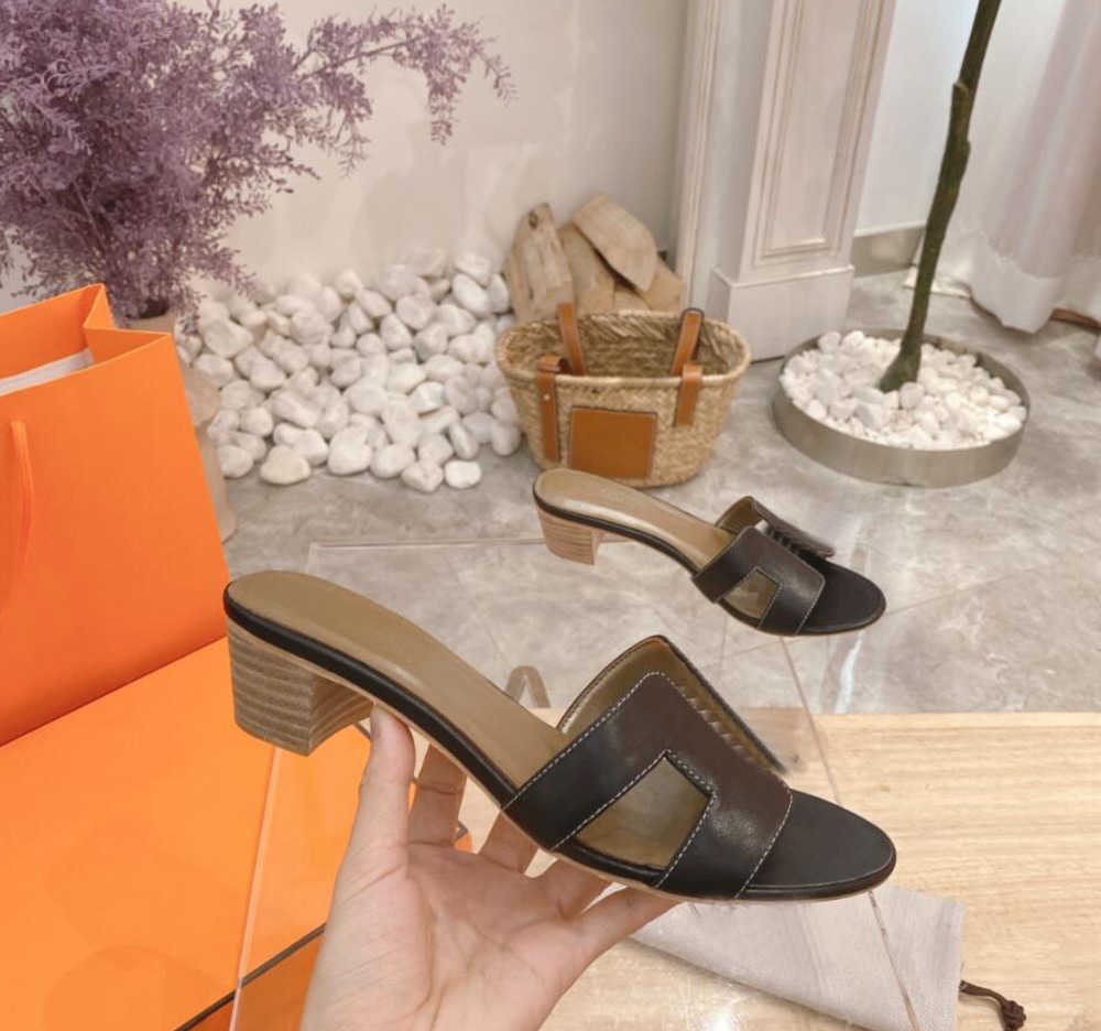 

H Oasis sandals Oran women slippers Slides Designer Classic Flat Slippers Red Yellow Cartoon Real Leather Ladies Summer Beach Sexy Shoes fashion, Color 20