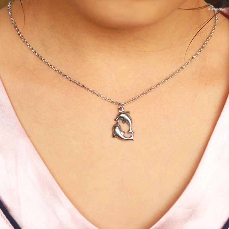 

Chains 1pc Casting 3D Dolphin Stainless Steel Pendant Necklace Love Necklaces Women Men Girls Christmas Jewelry Gift