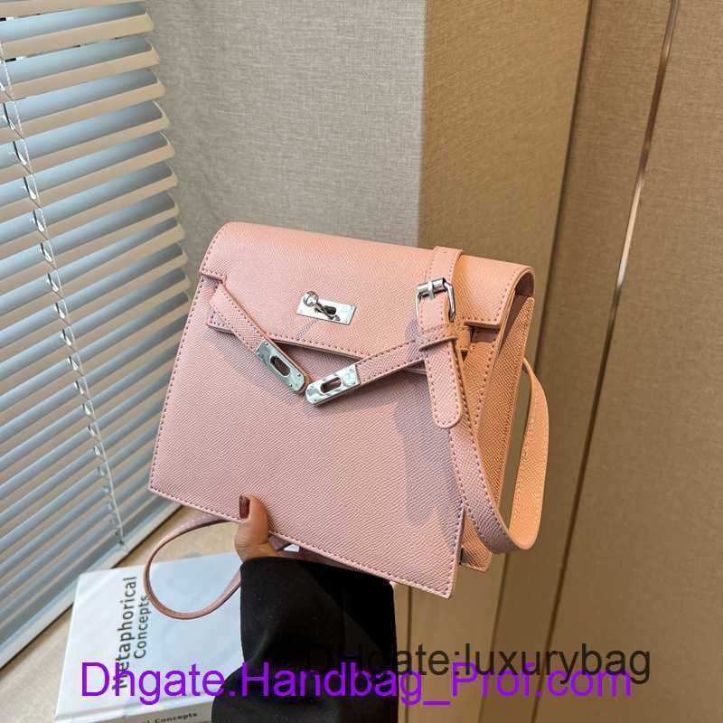 

Hrems Designer Wholesale kyllie tote bags online store This years popular small bag for women in 2023 new fashion and high end sensation celebri With Real Logo, Pink