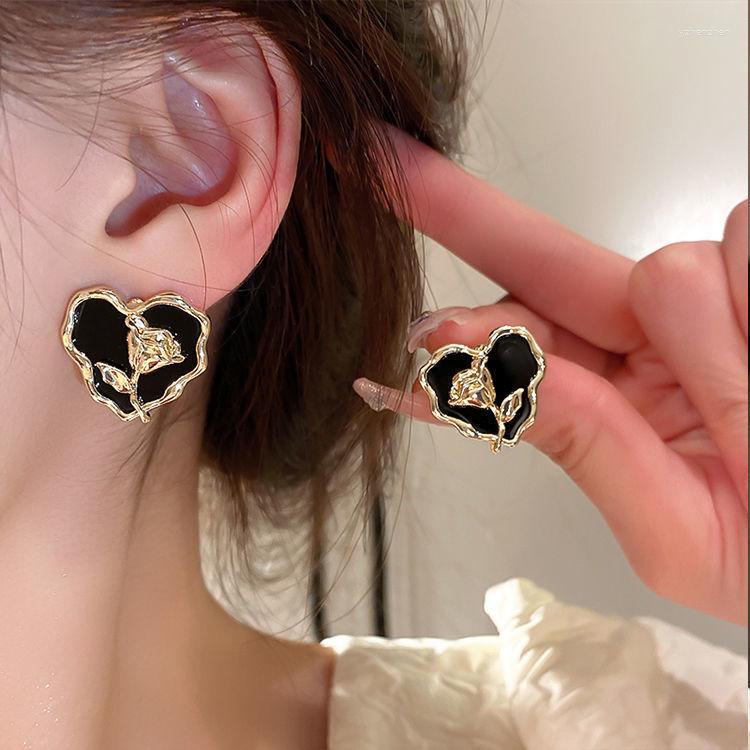 

Stud Earrings Vintage Love Korean Tulip Flowers Small Design Temperament Fashion Jewelry