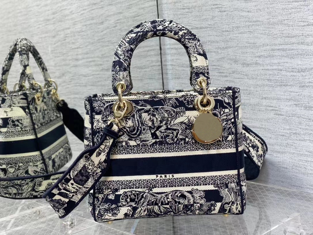 

2023 New women's handbag high-end custom quality shoulder bag exquisite embroidery crossbody bag classic design fashion fine must enter the capacity is no problem