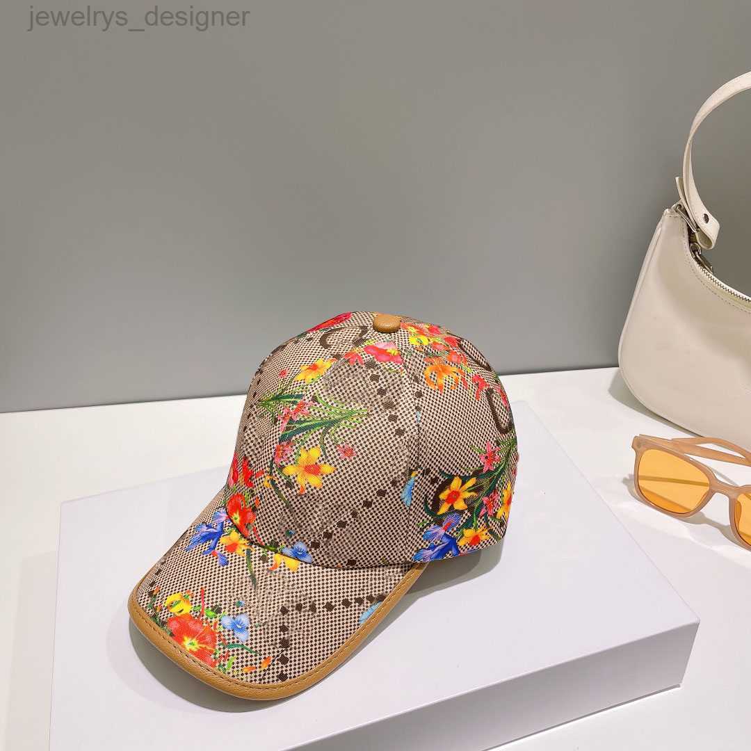 

Hat Luxury 2022 Designer caps Baseball cap fashion hat classic style high quality craft men and women are suitable for couples' social gatherings. The sun shading good, Blue