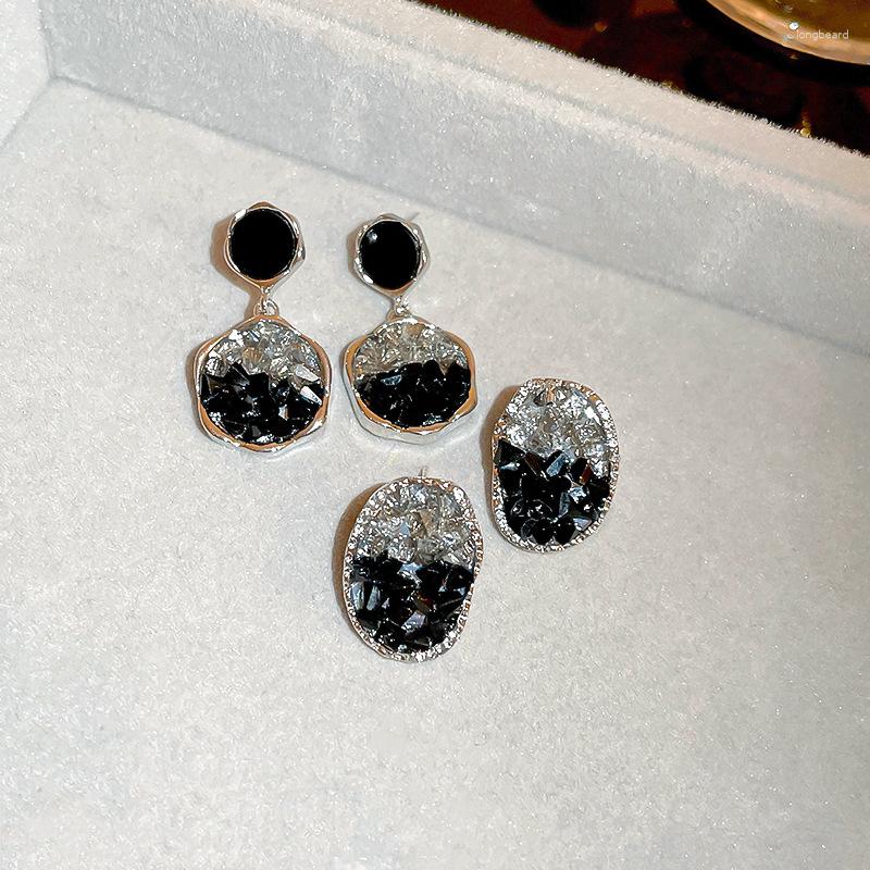 

Stud Earrings UILZ Black Geometric Dangle For Women Temperament Sparkling Cubic Zircon Drop Earring Fashion Party Jewelry