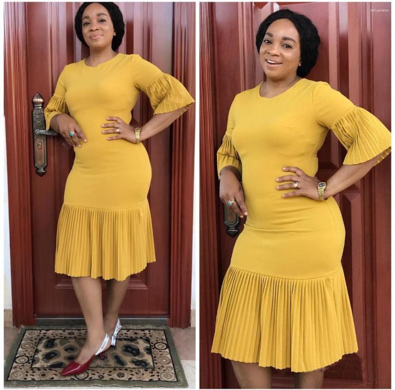 

Casual Dresses Sexy Short Sleeved Round Neck Pleated Dress With Versatile Fashion Daily Commutg Style Spring And Summer High Waist, Khaki