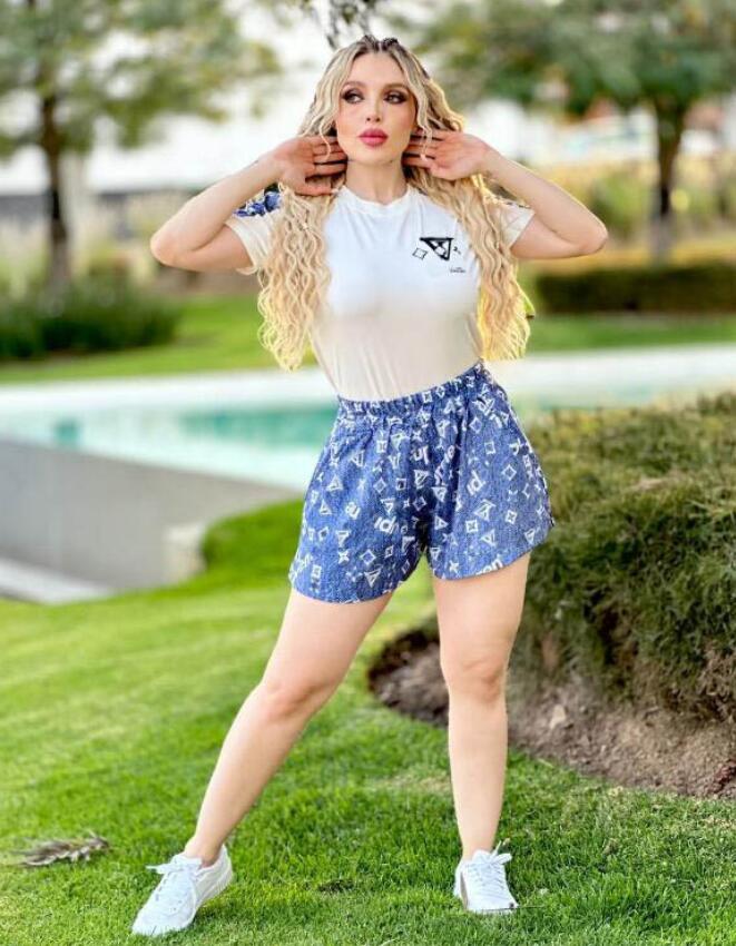 

Summer new Designer Womens Tracksuits Two Piece Set Short Sleeve t shirts V letter print Jogger Shorts 2 Piece Outfits, 01