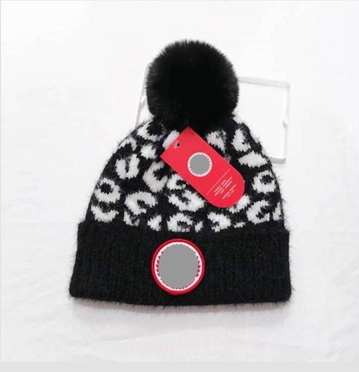 

Hot selling Winter designer beanie men women leisure knitting beanies patchwork head cover cap outdoor lovers fashion knitted cotton hats warm skull caps