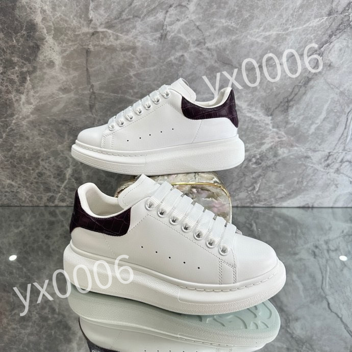 

2023 new top Hot Casual Shoes small white shoes lovers' letters flat bottom lace up board shoe men's and women's sports low tops shoes, 01