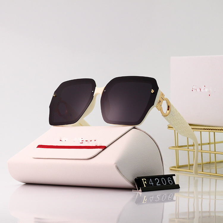 

designer sunglasses for women and mens sunglasses sunglasses large frame polarizing sunglasses women sunshade glasses daily personality decorative mirror 4206
