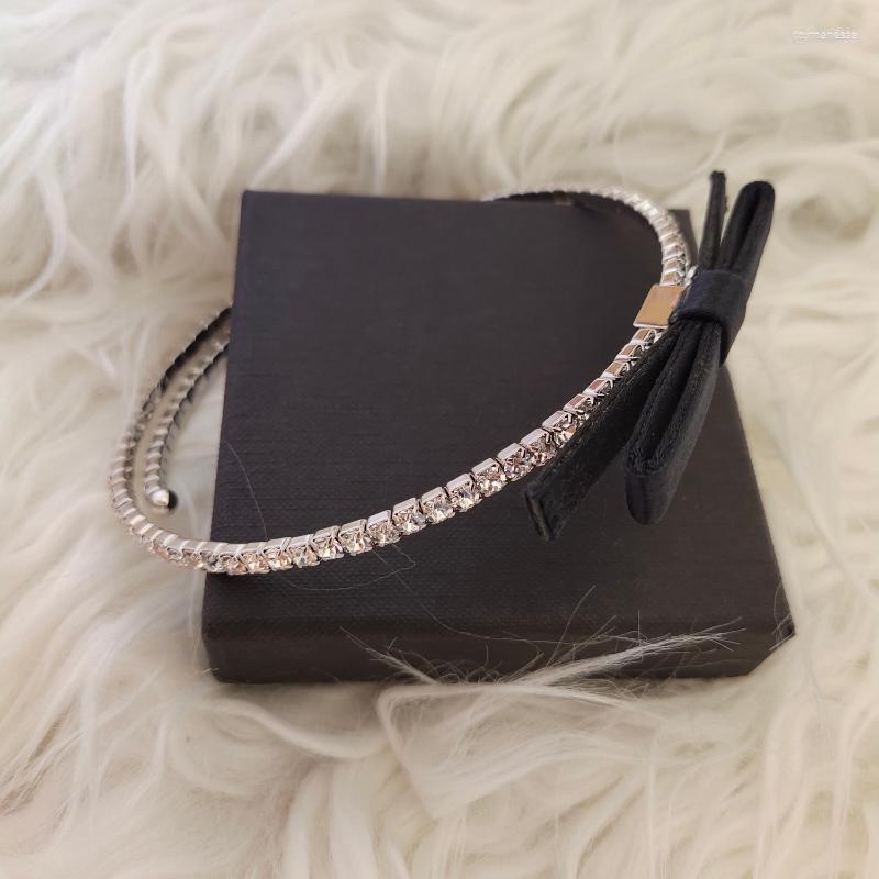 

Bangle Full Diamond Black Bow Choker Necklace BraceletBangle Raym22