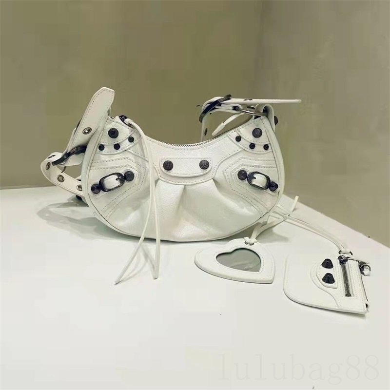 

Luxury designer crossbody bag city leather fashion bags work outdoor leisure motorcycle pochette le cagole mini metal chain leather bags popular black white C23, 6#