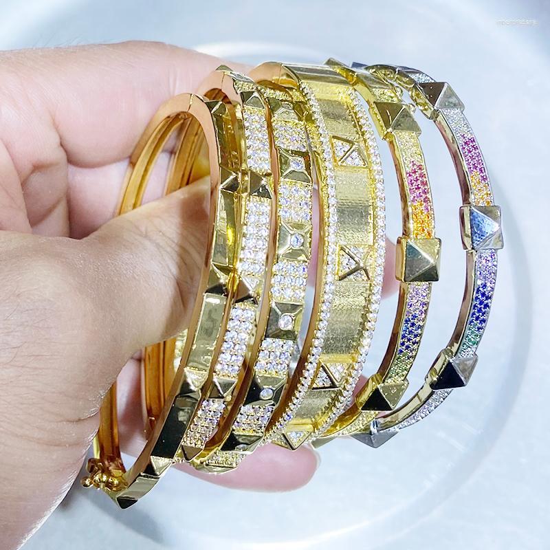 

Bangle 3 Pcs High Quality Zircon Jewelry 18k Gold Plated Smooth Pave Zirconia 21091