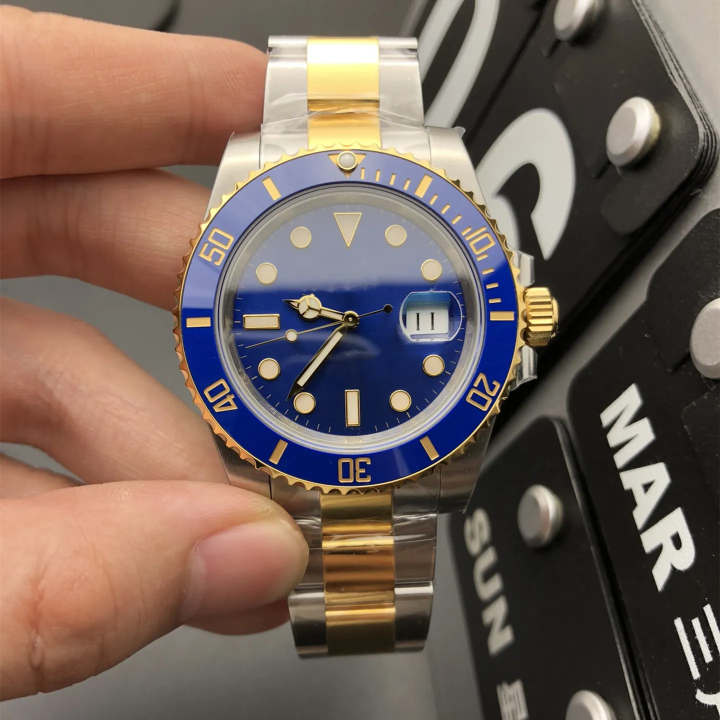

6ZP Men's Watch Mechanical Automatic CAL.3135 Swiss Movement M116613LB 40MM Sapphire Mirror 904L Stainless Steel Adjustable Strap Depth Waterproof Designer Watc