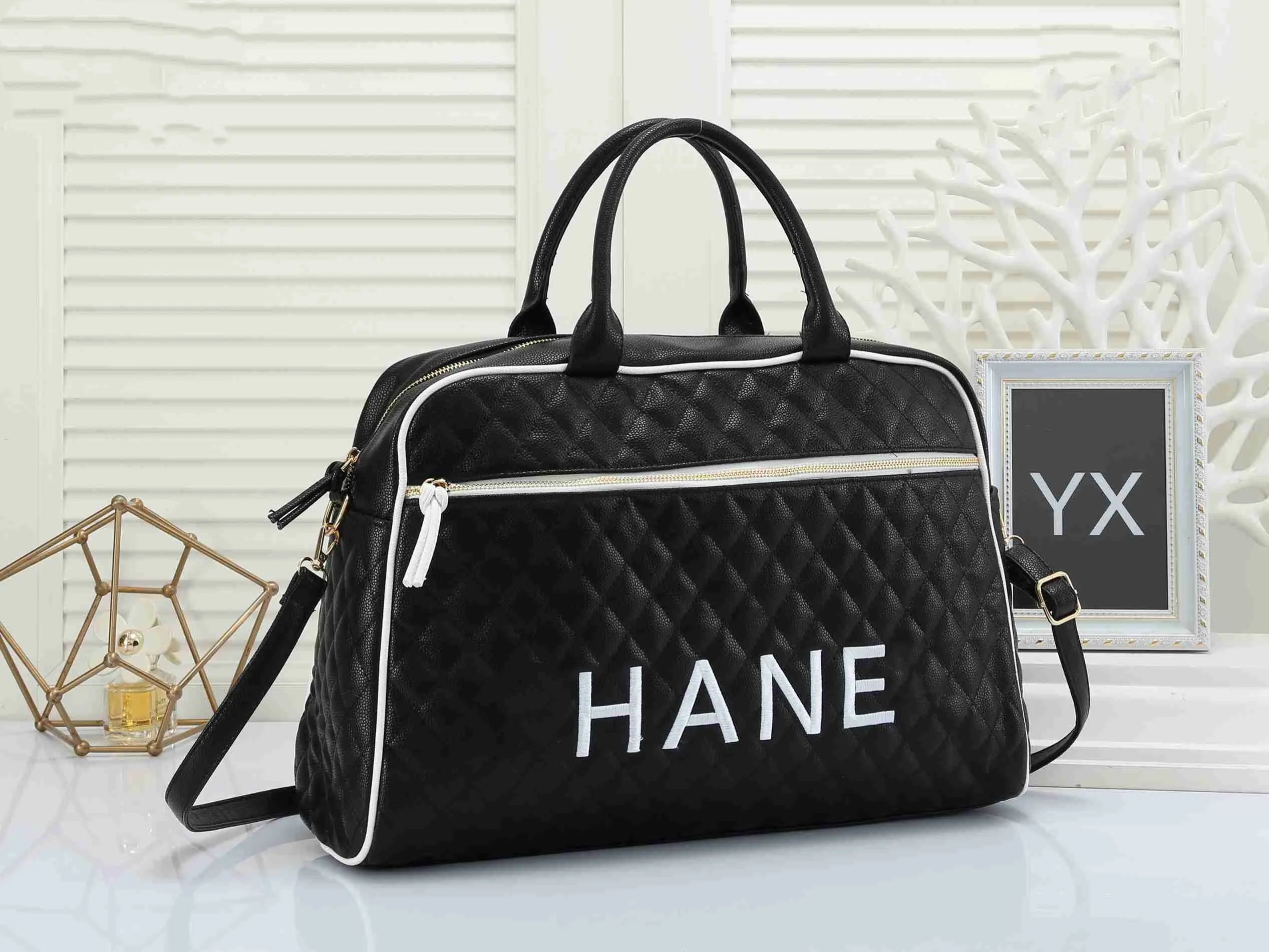 

Designer Bags Shoulder Chain Bag Women Password Lock Briefcase Diagonal Package PU Leather Laptop Business Bag Women Shoulder Messenger Luxury Handbags, Clear