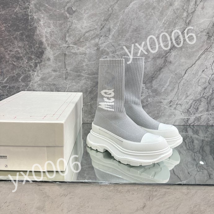 

Hot Luxurys Casual Shoes Four season white sports women's and men's casual board shoes kinds of comfortable all cow leather, 01