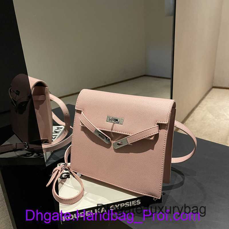 

Hrems Designer Wholesale kyllie tote bags online store New French minimalist underarm bag high end feel fashionable one shoulder diagonal cro With Real Logo, Pink
