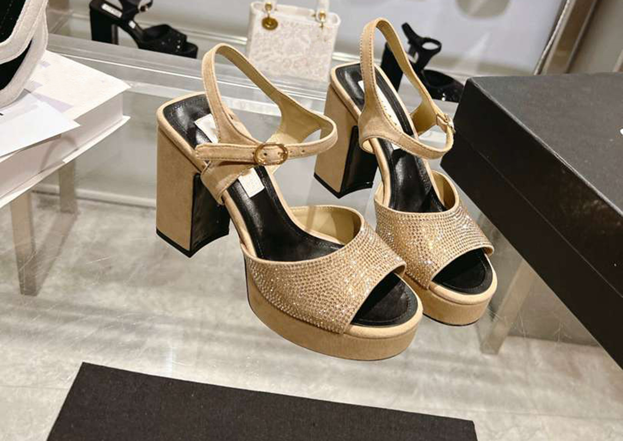 

Luxury Women channel Sandals Designer sexy fashion high heels CCity summer women's classic casual sandals XN141