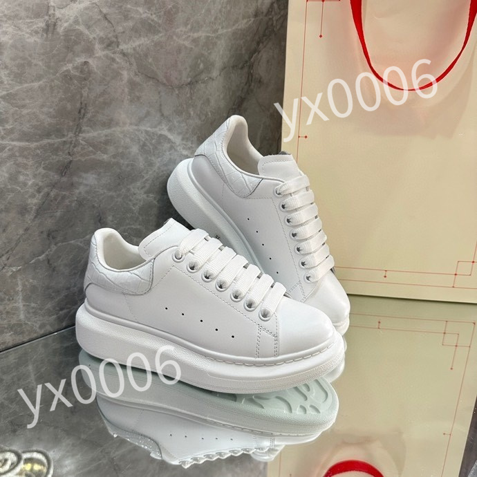 

New Luxury Casual Shoes small white shoes lovers' letters flat bottom lace up board shoe men's and women's sports low tops shoes, 06