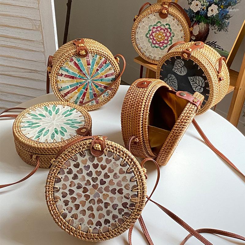 

Evening Bags Shell Bag Colorful Natural Handmade Inlaid Mini Crossbody Travel Versatile Small Braid Rural Ethnic Style 2023, Blue