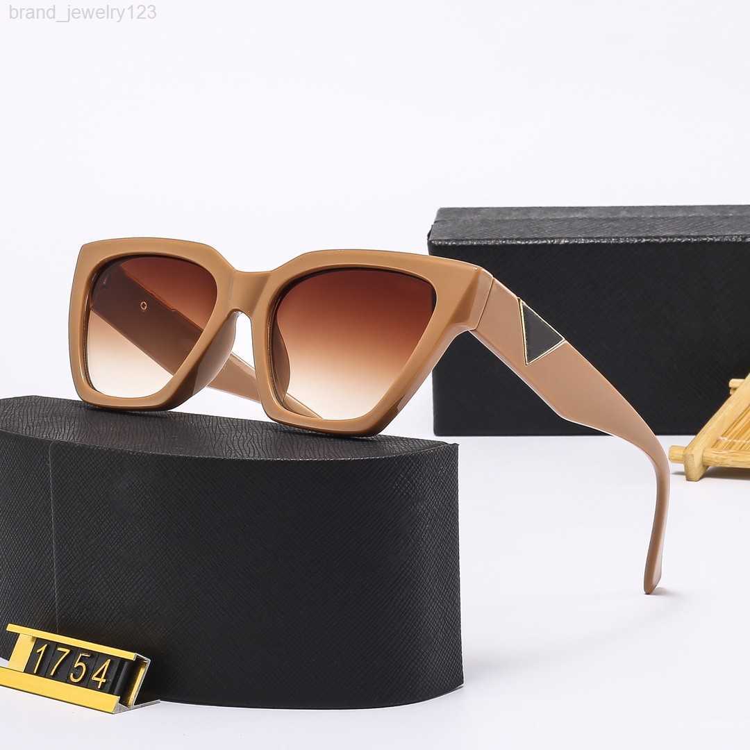 

2023 New Fashion Luxury Sunglasses Female Driver Concave Glasses Versatile Fashionable Sunglasses