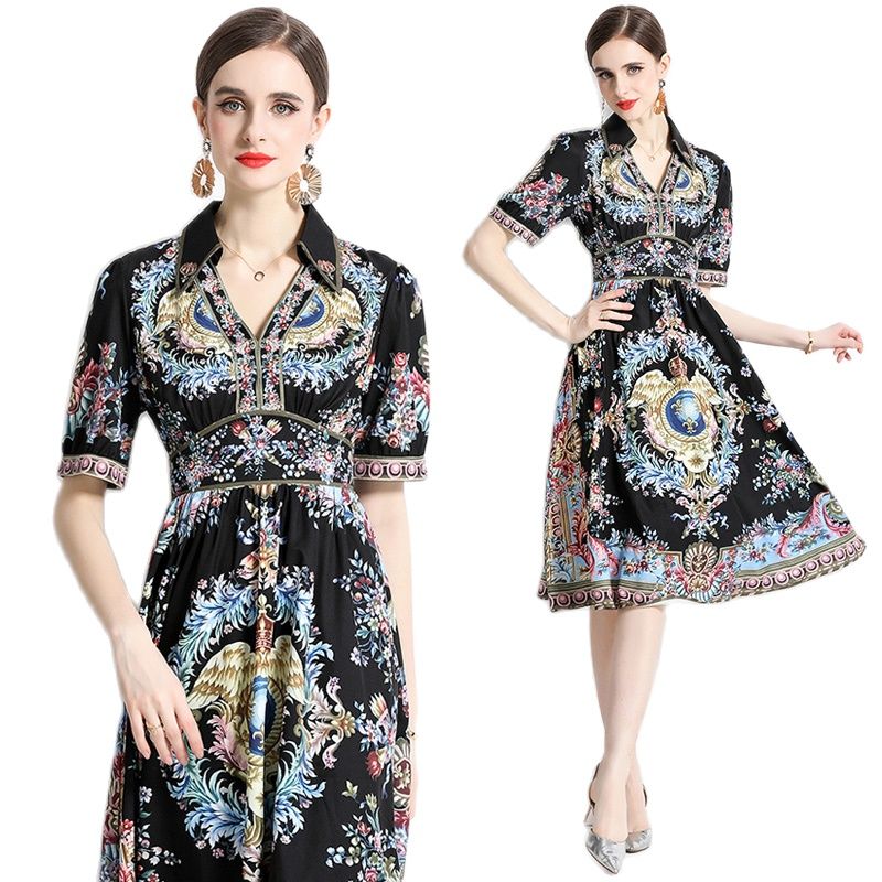 

Summer Retro Floral V-Neck Midi Dress 2023 Women Designer Short Sleeve Vacation Slim Graceful Print Ruched Black Flare Dresses Robes Ballgown Female Party Vestidos