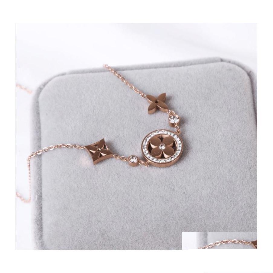 

Pendant Necklaces Luxury Good Lucky Four Leaf Clover Necklace Gold Plated Titanium Steel Jewelry For Women Gift Dro Dhzqs
