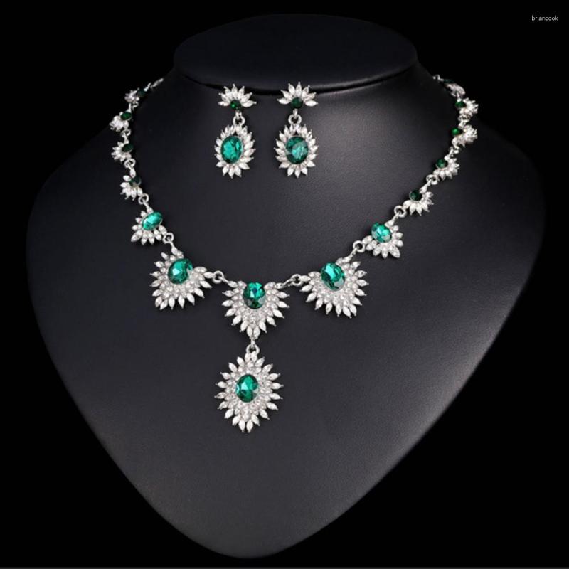 

Necklace Earrings Set Silver Color Bride For Women Luxury Faux Crystal Rhinestone Inlaid Sunflower Wedding Choker, Picture shown