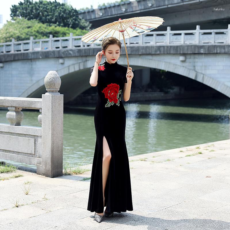 

Ethnic Clothing Black Velour Flower Qipao Mandarin Collar Chinese Party Dress Gown Women Sexy High Split Cheongsam Oversize 5XL Classic