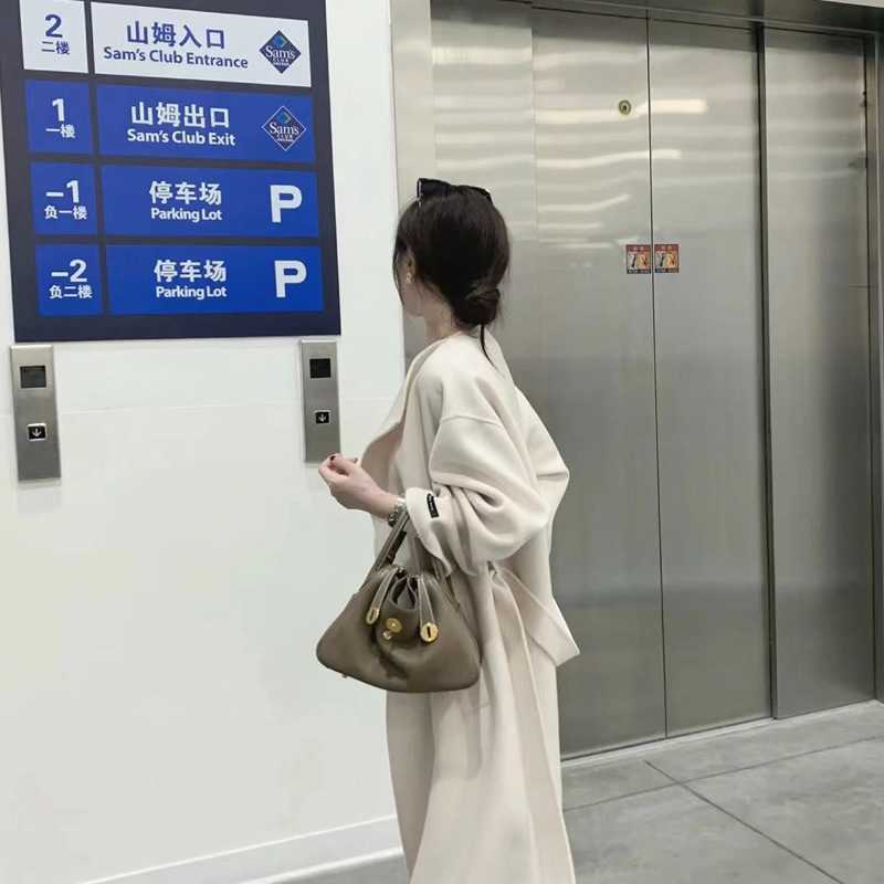 

Authentic Original Designer Lindi Bags H Home on sale Light luxury 26CM shoulder bag with cow skin and lychee pattern D4BXHave Real Logo, Elephant gray
