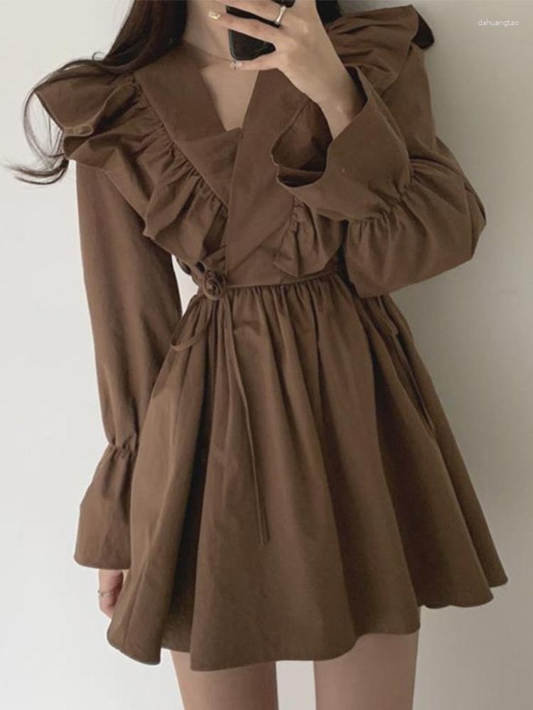 

Casual Dresses QWEEK Vintage Ruffles Short Women Korean Fashion Wrap Brown Mini Dress 2023 Spring Summer Kpop V-neck Robe Famele, White