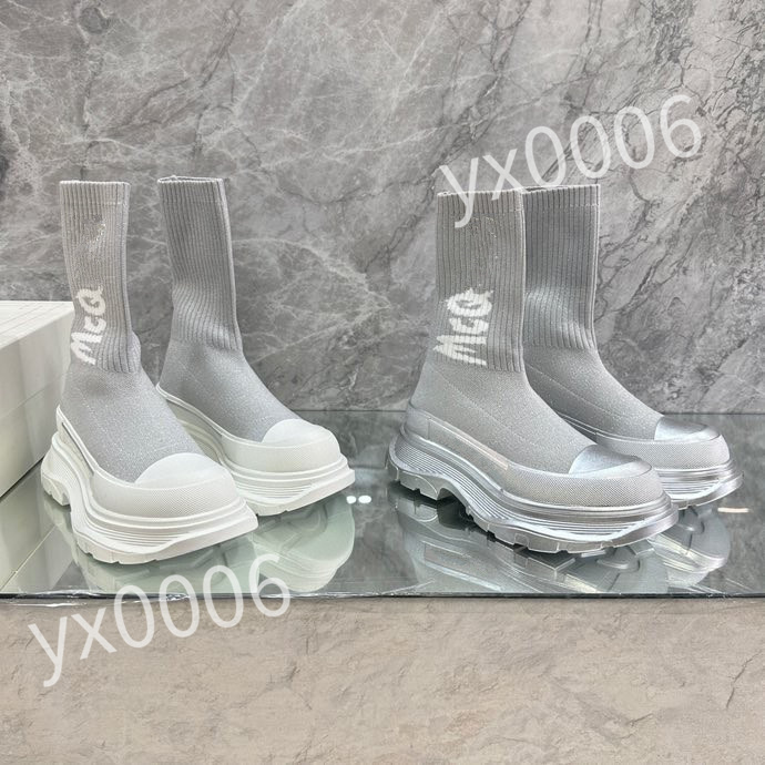 

Top Hot Luxurys Casual Shoes Four season white sports women's and men's casual board shoes kinds of comfortable all cow leather, 01