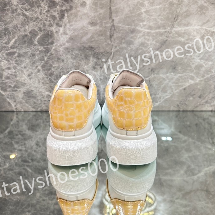 

2023 new top Luxury Fashion Shoes White Black Dream Sneaker womens and mens Rubber Sole Soft Calfskin Leather Lace-up Trainers, 03