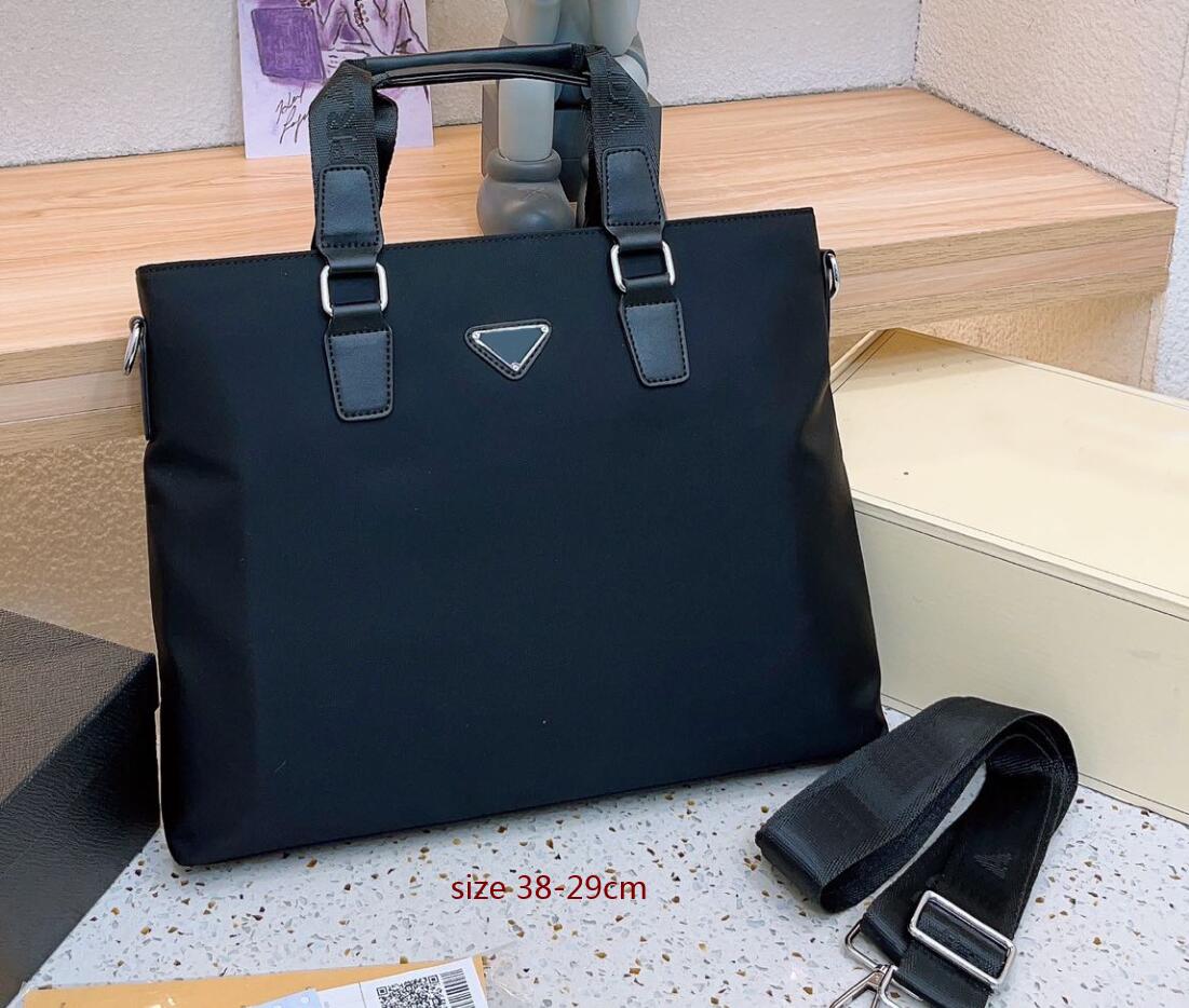 

high quality luxury Designer Mens Black Briefcases Brand Crossbody Shoulder Bags Nylon Messenger Bag Casual Style Triangle Top
