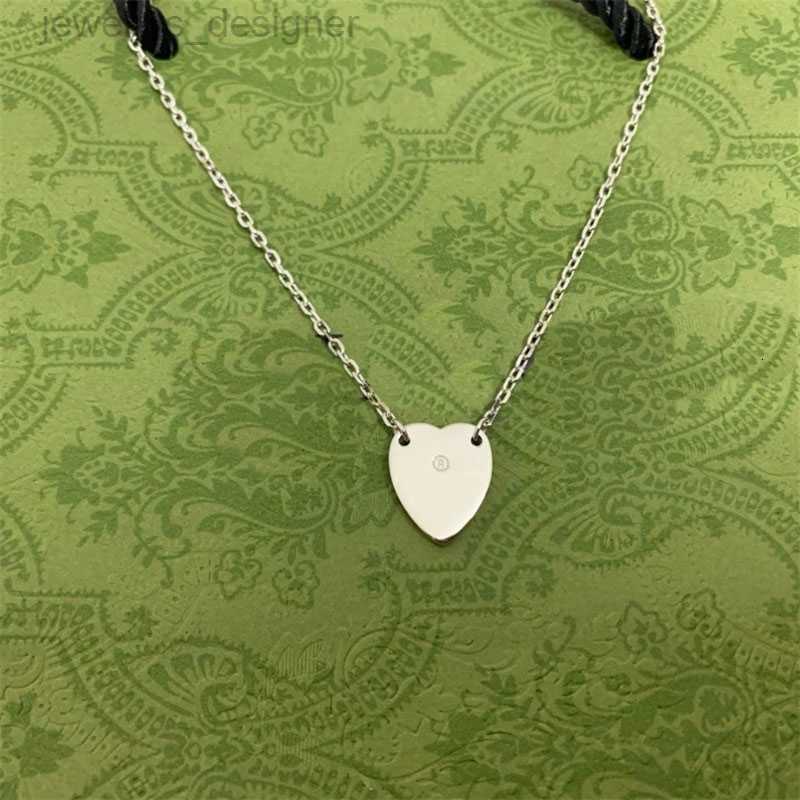 

Designer necklace heart pendant mens chains trendy jewlery cute fashion luxurious jewellery custom necklace womens elegance gold silver color love necklaces