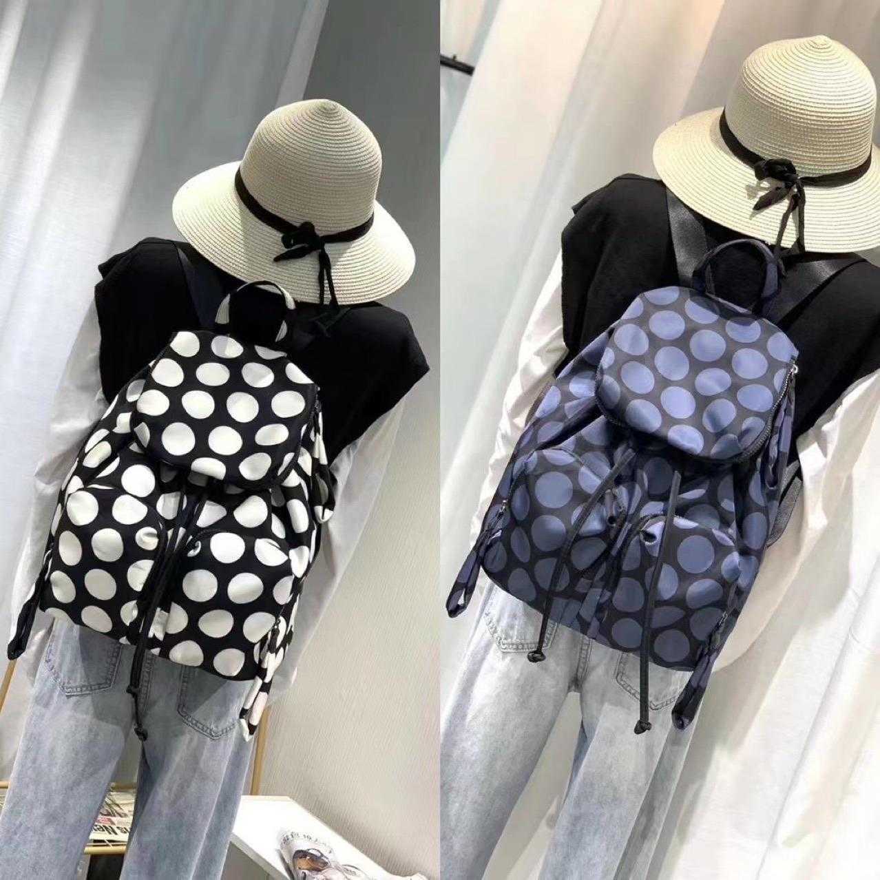 

Flap Drawcord backpacks Large Capacity Travel Bag Korean Nylon Cloth Light Leisure Backpack Women 230615, Camouflage